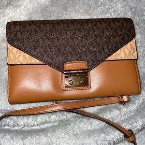 Michael Kors Two-Tone Brown Clutch
